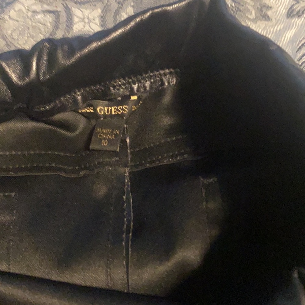 PU LEATHER GUESS PANTS SIZE 10 in girls - Picture 2 of 2